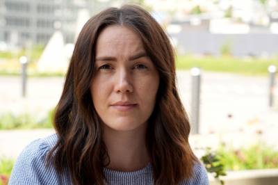 Monica sin son snakkar utan ord – no fryktar ho sonen må lære eit heilt nytt språk