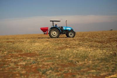 Verdens bønder mangler gjødsel – Iran-krigen kan føre til matmangel og høye priser