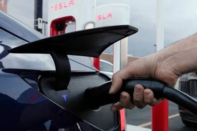 Elbilene kjører i snitt nesten 200 kilometer lenger enn i 2021