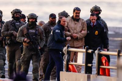 Her fraktes Maduro til retten