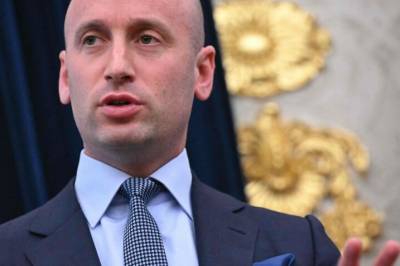 Stiller spørsmål ved Danmarks rett