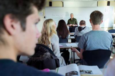 Færre lærere betyr dårligere opplæring for elevene – derfor må lærernormen bevares