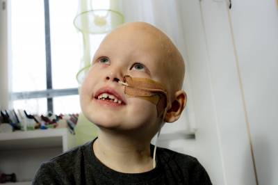 Nær halvparten av barn som overlever kreft, opplever angst og depresjon som voksne