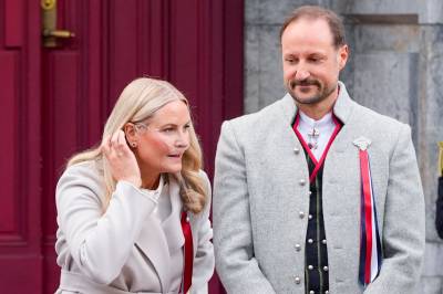 Skaper overskrifter: Bryter protokollen