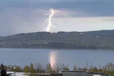 Meteorologen om været på Hadeland lørdag ettermiddag: – Du kan få en tordenskrell midt i fleisen