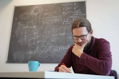 Regnestykkene hans er for vanskelige for en datamaskin