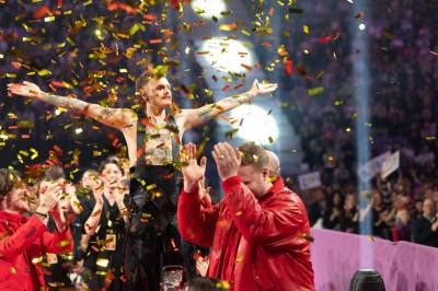 – Jonas Lovv får svare akkurat det han vil