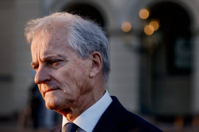 Støre etter Trumps Grønland-trusler: Norge stiller seg fullt og helt bak Kongeriket Danmark