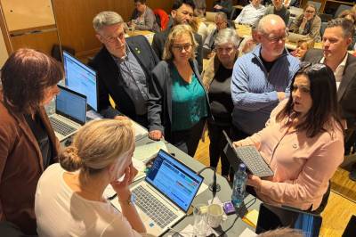 Ap-opprørere felte flertallet: Flere skoler legges ned