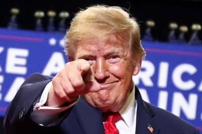 Trump endrer tollsatsene på kryssfinerplater fra Canada for å hjelpe senator fra Maine