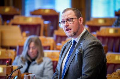 Stortinget vil straffe unge voksne som ikke møter til tannlegen
