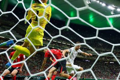 Milliardfesten som bare lønner seg for Fifa