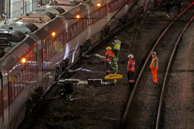 Togangrepet i England: Politiet frigir navn på mistenkt – siktes for elleve drapsforsøk