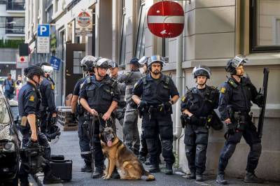 Vil avgrense visitasjonssoner for våpen til maks to uker