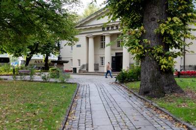 Oslo Børs åpner svakt opp