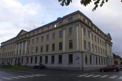 En svak, men umiskjennelig duft av råte