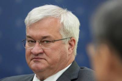 Stort missilangrep mot Kyiv – Ukrainas utenriksminister ut mot «underdanighet og smiger»