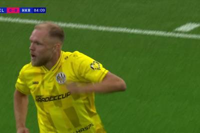 Scoring for Mick van Buren