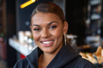 Alexandra Joner skal bli mamma til ei jente