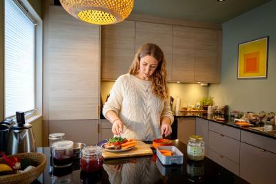 I 20 år veide hun mat og egen kropp - så løsnet det