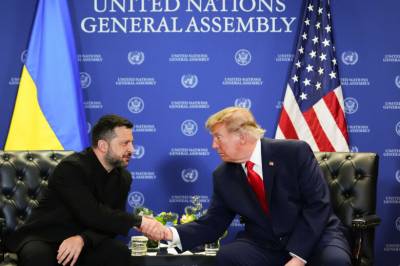 Trump: – Zelenskyj og jeg skal finne en løsning for å avslutte krigen