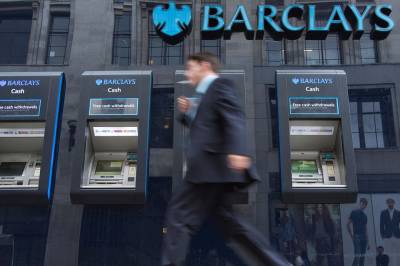 Britisk storbank kutter 5000 stillinger