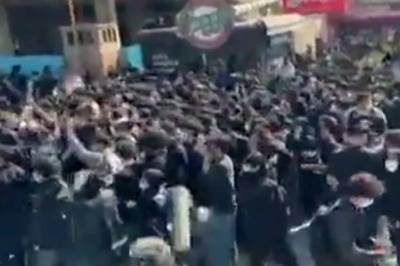 Iran: Store studentprotester i helgen