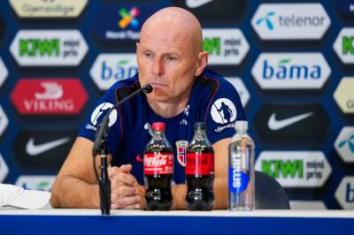 Solbakken og Sørloth møter pressen