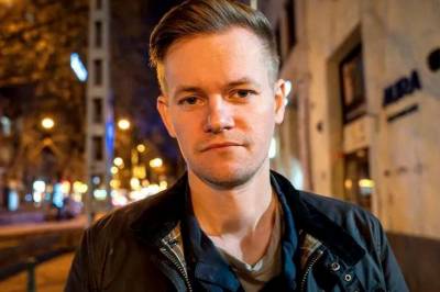 Svensk journalist satt 51 dager i tyrkisk fengsel: Nå er han på vei til Sverige
