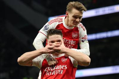 Martin Ødegaard med fra start for Arsenal i gigantduellen mot City