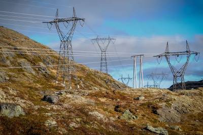 Strømstøtte slår norgespris på økonomi og rettferdighet