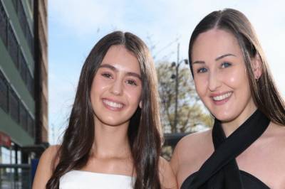 Sammen på rød løper