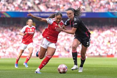 Ingrid Syrstad Engen med bisart selvmål – Arsenal øyner ny CL-finale