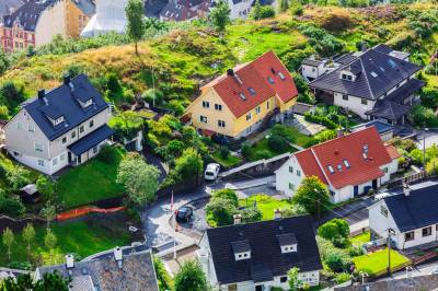 Eiendom Norge: Boligprisene falt i juli