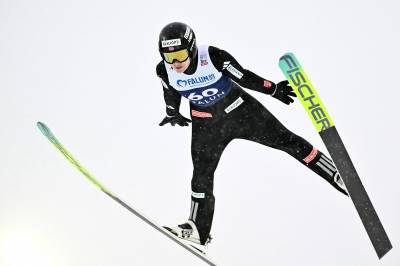 Anna Odine Strøm på pallen i verdenscuprennet i Kina