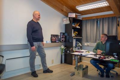 Fra flukt til fast jobb