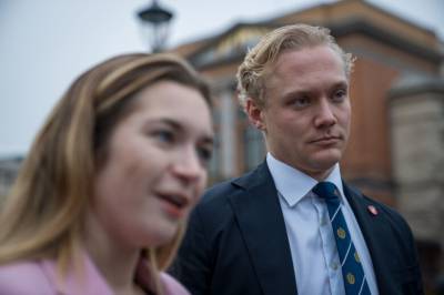 Reagerer på regjeringens skole-grep: – Stikker hodet i sanden