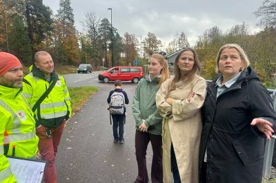 26 tatt i fartskontroll ved Eidsfoss barnehage. Hvor lenge skal fylket vente?