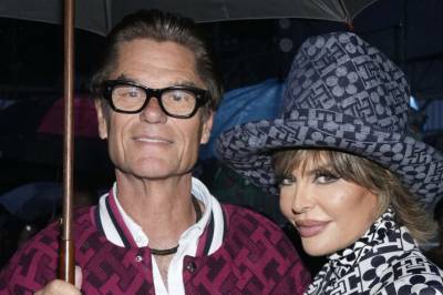 Ryktene slipper ikke taket