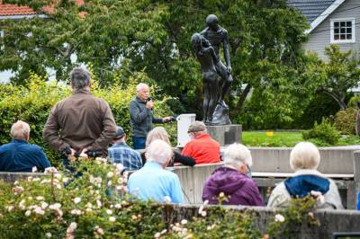 Veltet og ødelagt – nå står Vigeland-skulpturen på plass igjen
