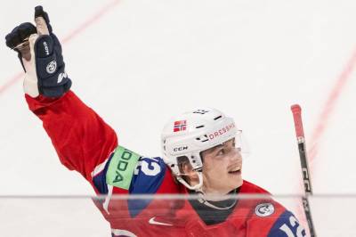 Hockeyhelten: – Glem fotball-VM!