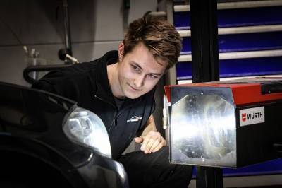 Bjørnar (19) var ein av dei heldige: – Eg får jo jobbe med hobbyen min