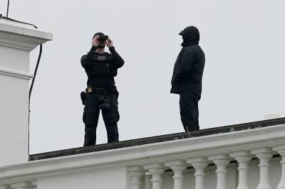 Flere skudd avfyrt ved Det hvite hus – gjerningsmann død