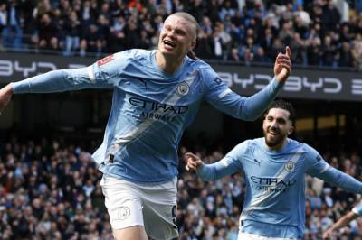 Haaland-show: Hat trick mot Liverpool og mot semifinale