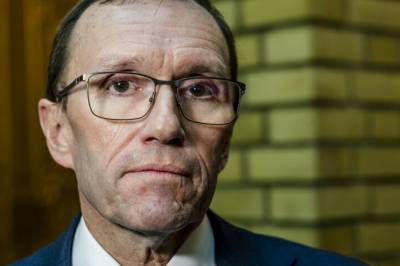 Ekspert slakter Eides habilitets-svar