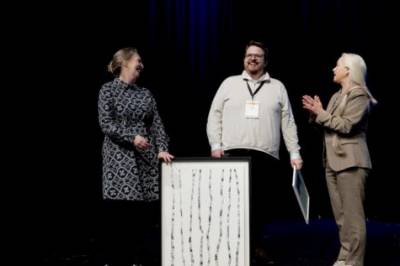 (+) Mental Helse Ungdom mottar Ærespris