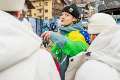 Angrer Norge? - Irrelevant