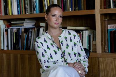 Prinsesse Ingrid Alexandra lander på Oslo lufthavn