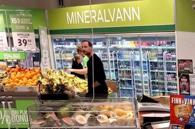 Kongen dukket opp på Kiwi for første gang: – En vanlig, uvanlig mann