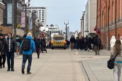 Politiet leter etter truende mann med kniv i Tromsø